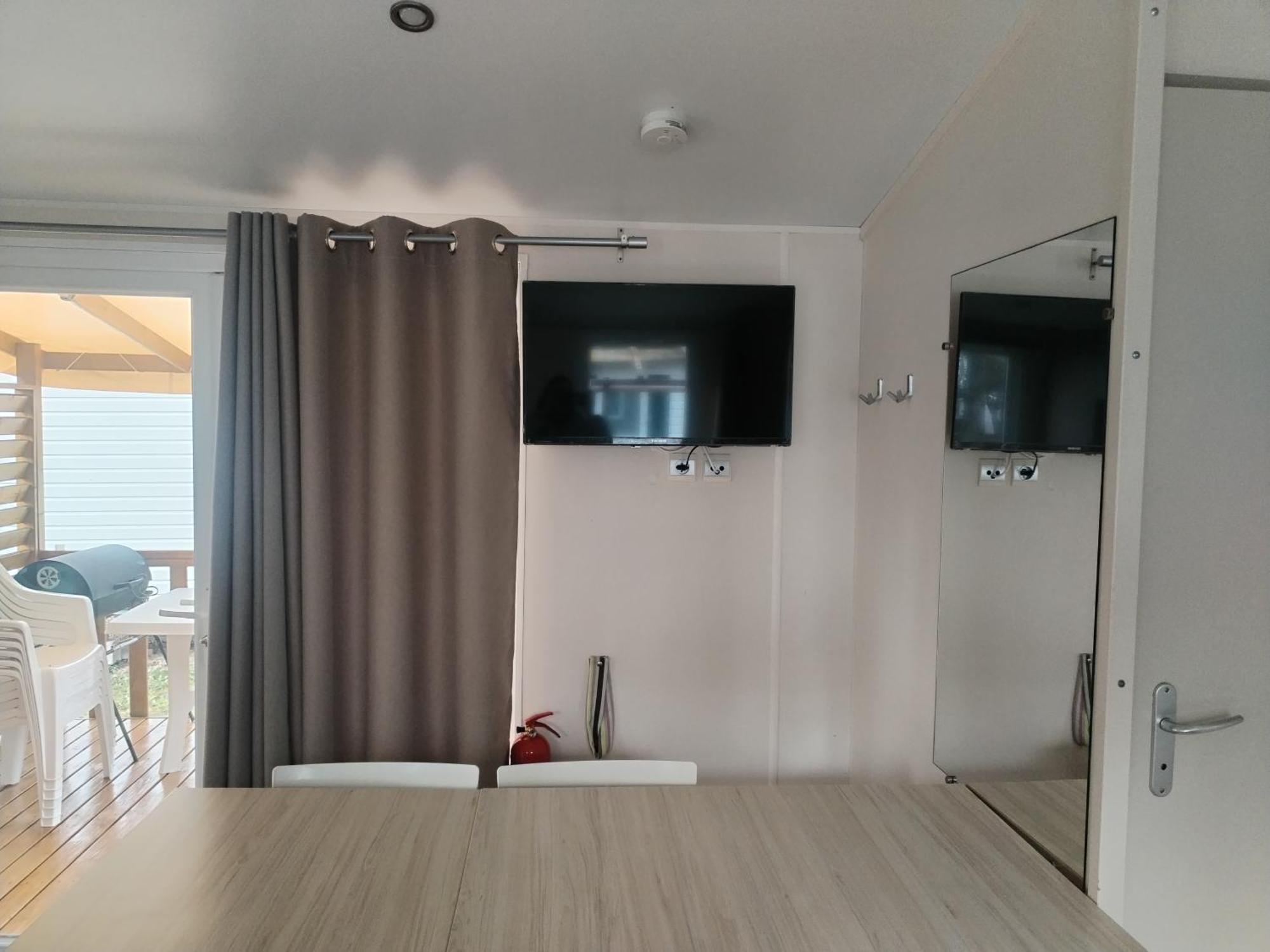 Mobil-Home 6 Personnes Avec Tv Et Clim N' B025 Boofzheim Номер фото